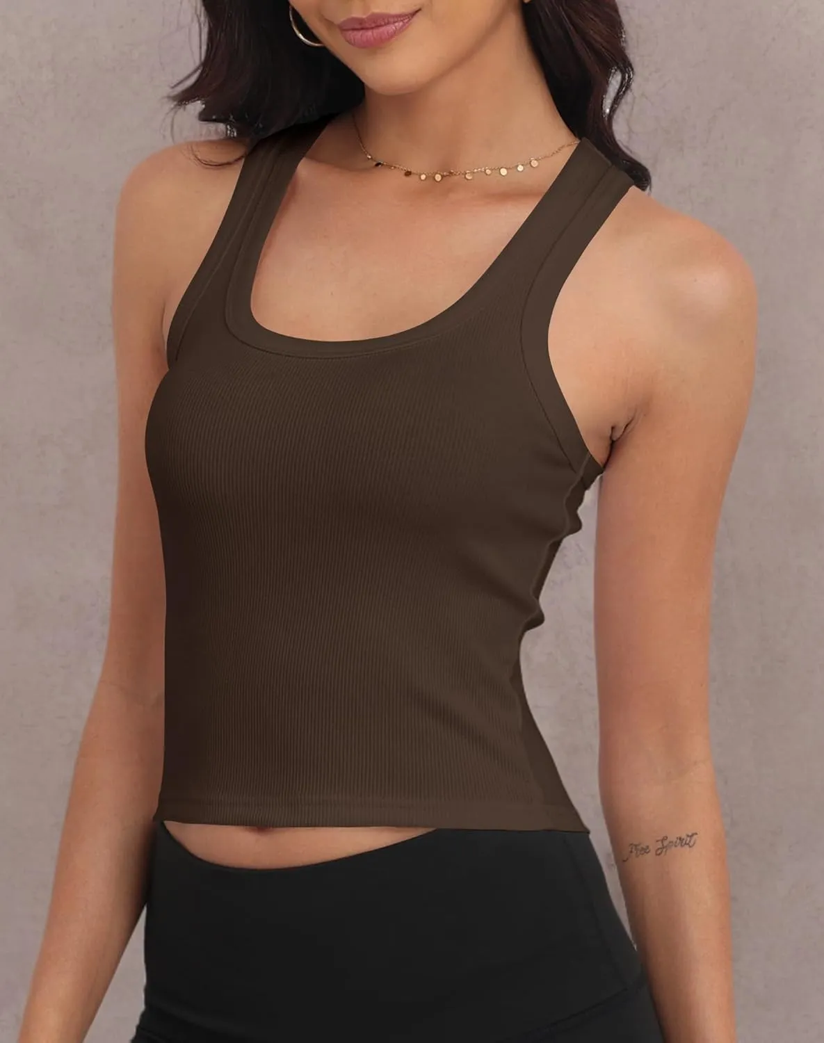 GEMBERA Women Sleeveless Scoop Neck Racerback Ribbed Knit Fitted Teen Basic Crop Tank Top Shirt