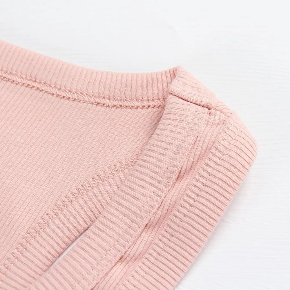 GEMBERA Women Sleeveless Scoop Neck Racerback Ribbed Knit Fitted Teen Basic Crop Tank Top Shirt