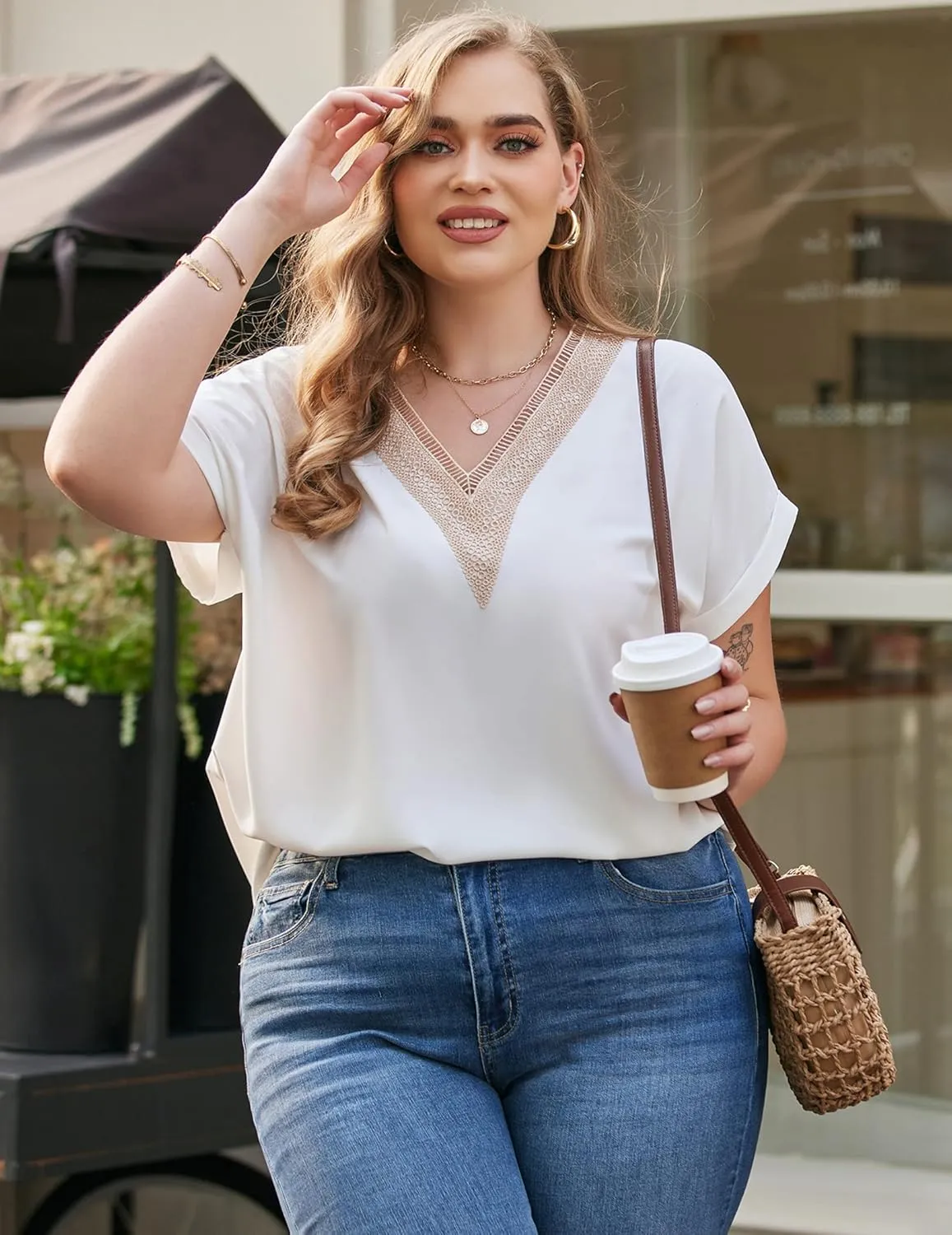 IN'VOLAND Women's Plus Size V Neck Shirts Short Sleeve Lace Blouse Casual Loose Fitting T-Shirt Trendy Summer Basic Tops