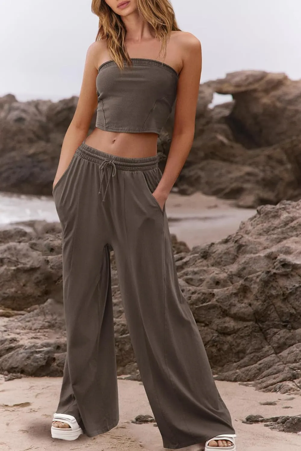 ReachMe Womens 2 Piece Summer Sets Beach Vacation Clothes Smocked Tube Tops and Wide Leg Pants Sets with Pockets