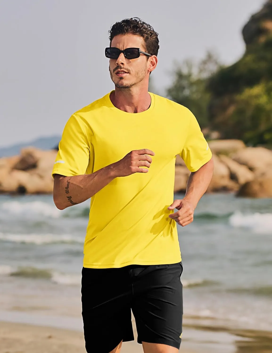 TACVASEN Men's Short Sleeve Swim Top UPF 50  Sun Protection T-Shirt Crew Neck Moisture Wicking Gym Shirts