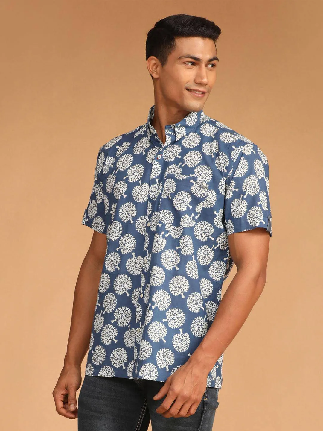 VASTRAMAY Men's Blue Printed Short Sleeve Shirt