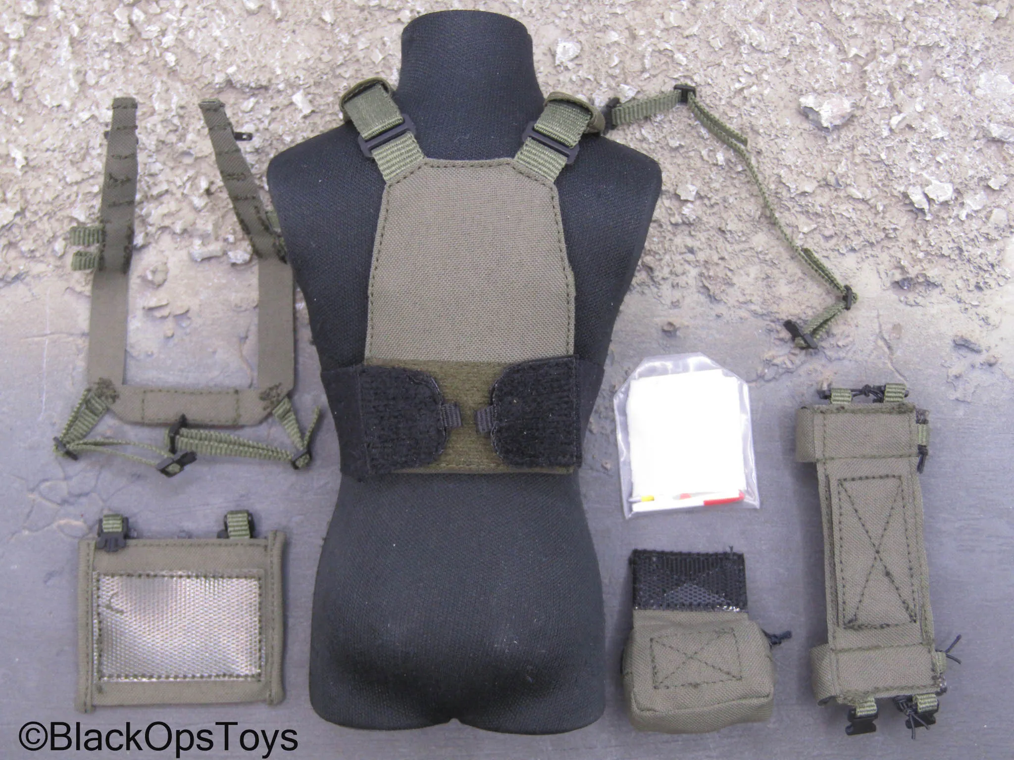 ZERT - Deathridge Remastered - Green Body Armor Best w/Gear Set